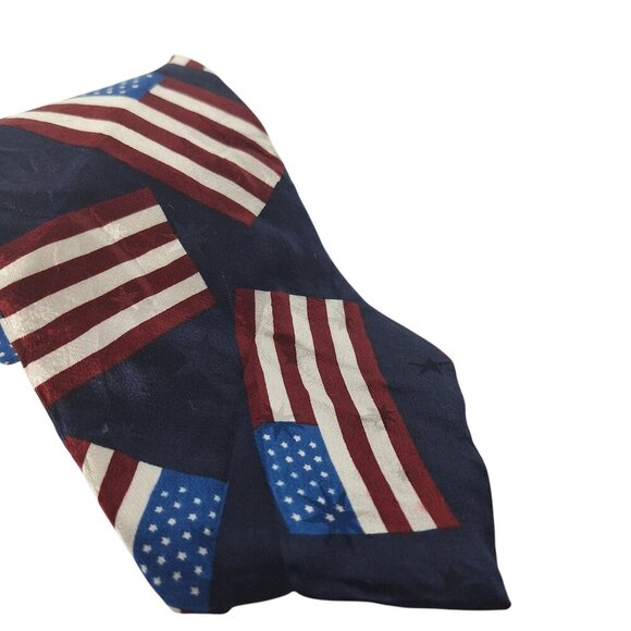 Jesuis American Flag Patriotic Silk Necktie - Picture 2 of 4